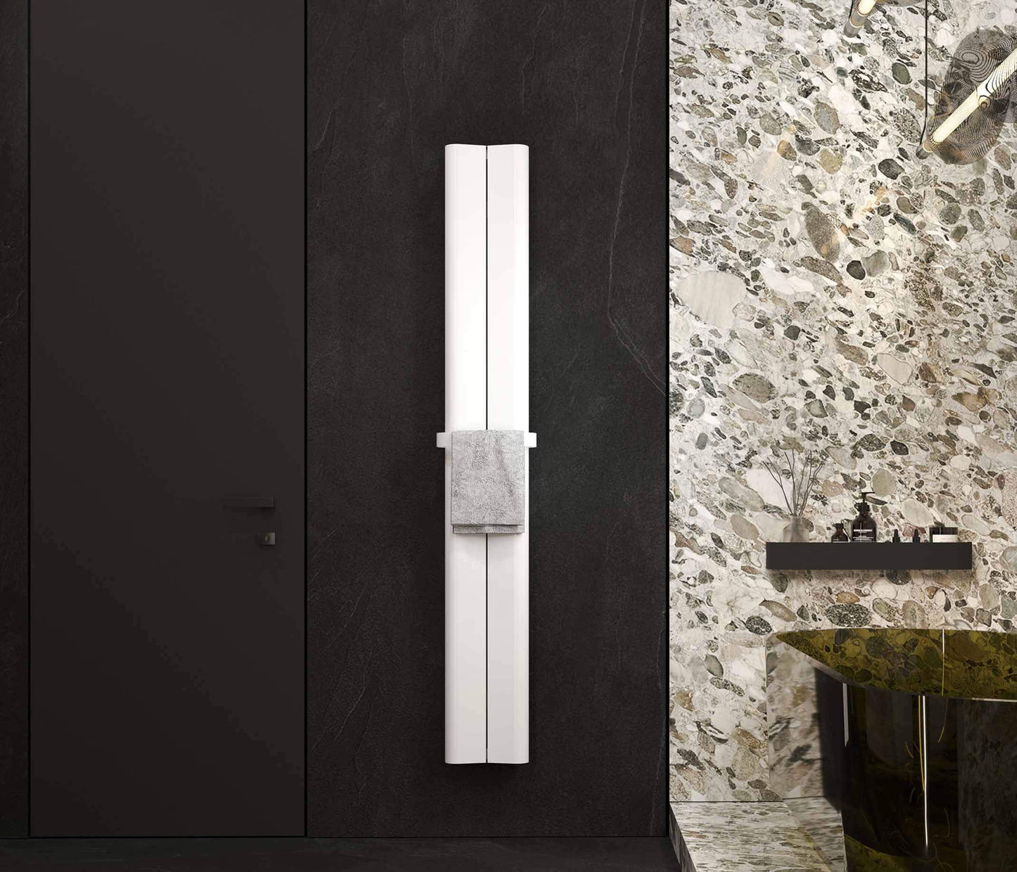 Carisa Curvy Bad-Handtuchwärmer aus Aluminium, modernes Design, Weiß