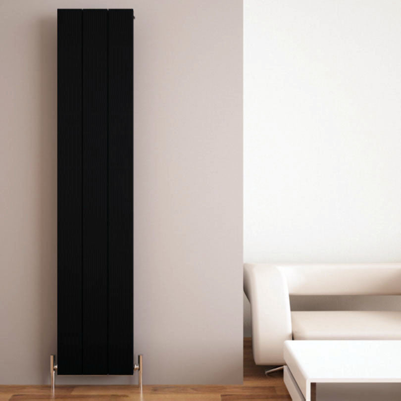 Carisa Elvino Vertikaler Aluminium-Heizkörper, modernes Design, Schwarz