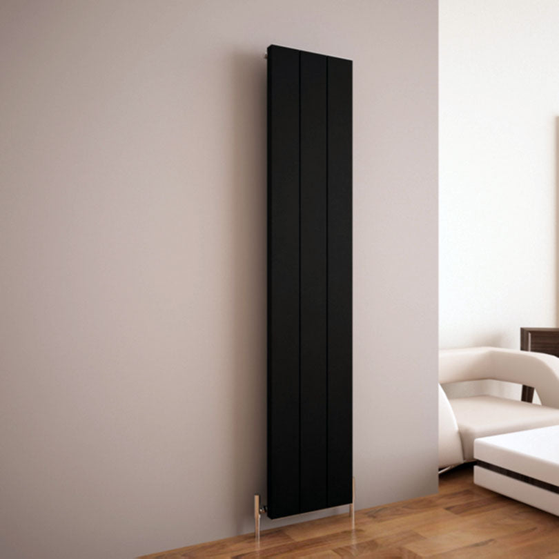 Carisa Elvino Vertikaler Aluminium-Heizkörper, modernes Design, Schwarz