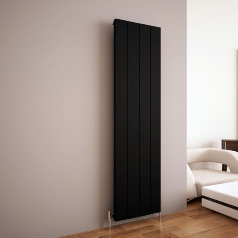 Carisa Elvino Vertikaler Aluminium-Heizkörper, modernes Design, Schwarz