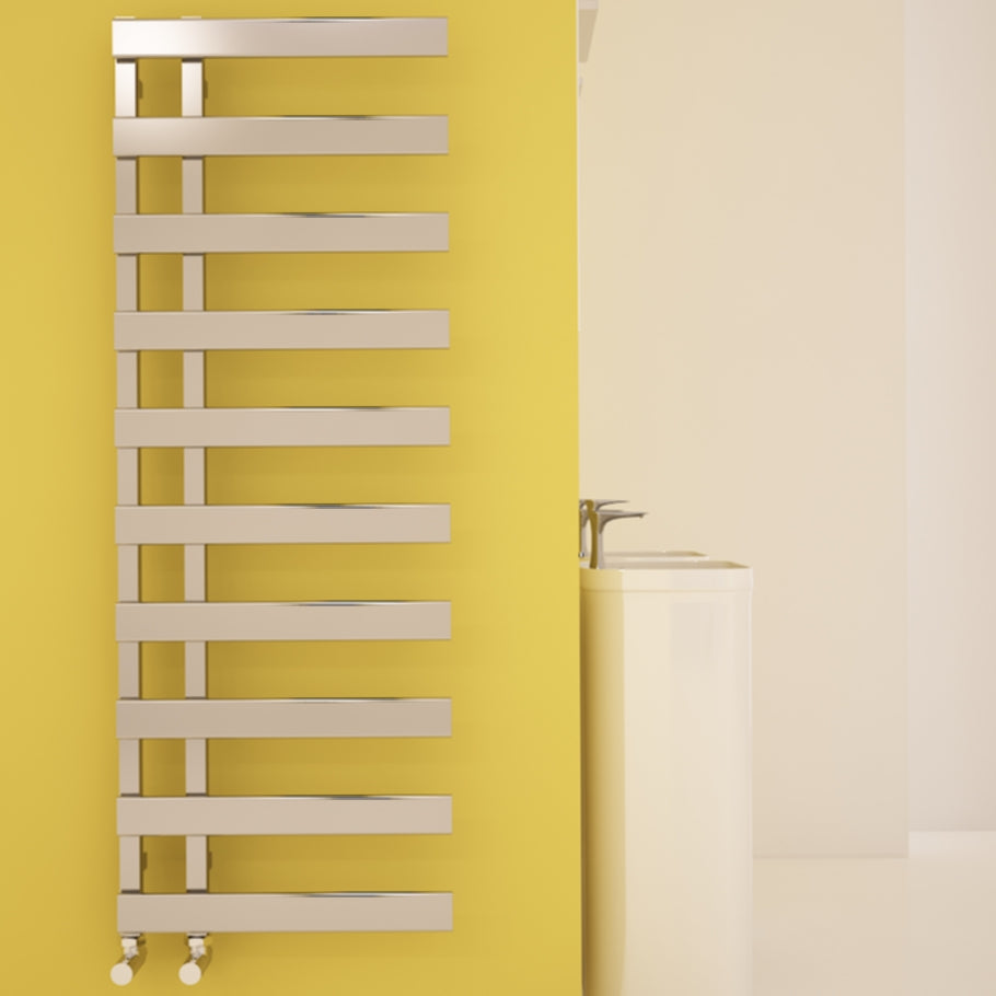 Carisa Floris Handtuchwärmer aus Stahl, modernes Chrom-Design