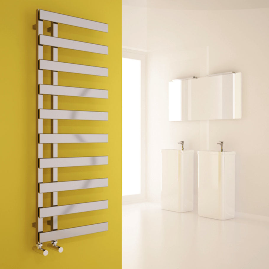 Carisa Floris Handtuchwärmer aus Stahl, modernes Chrom-Design