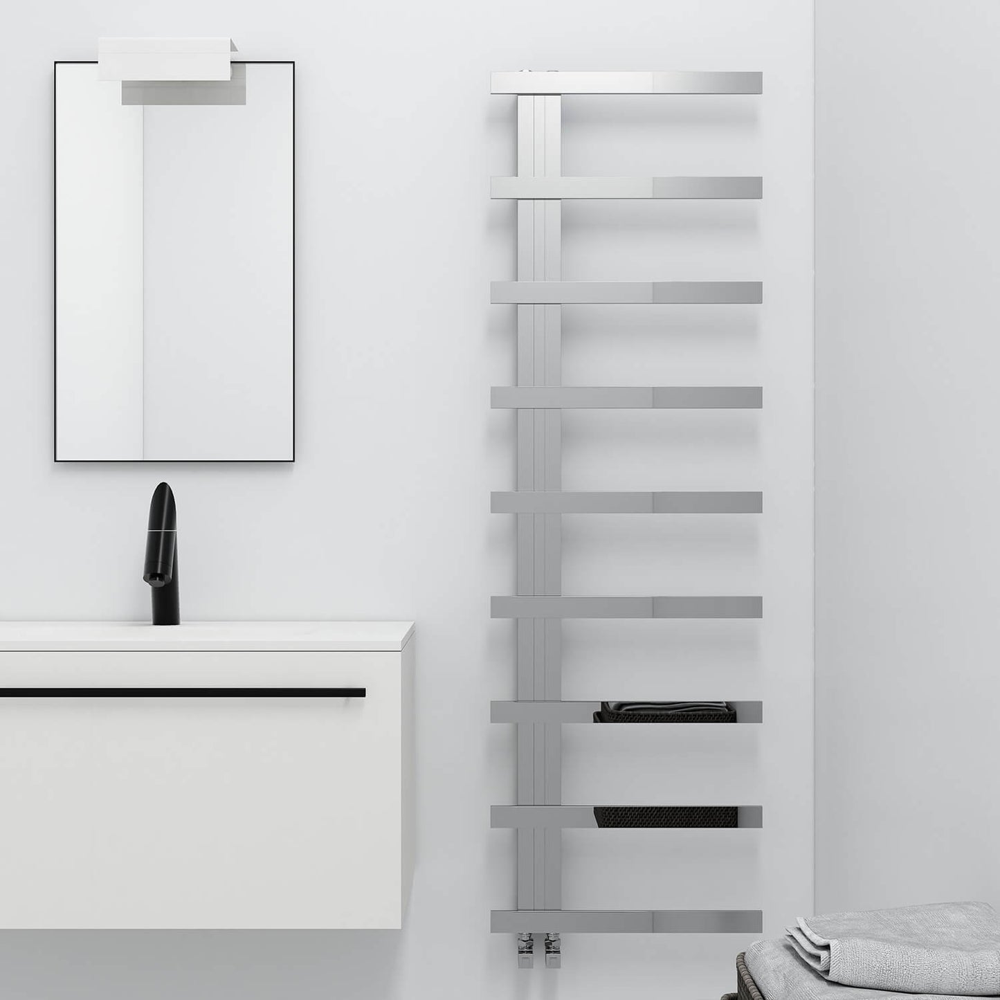 Carisa Grace Handtuchwärmer aus Edelstahl, modernes Design, hochglanzpoliert