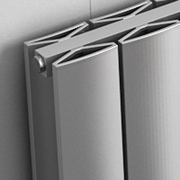 Carisa Moscow D Vertikaler Aluminium-Heizkörper, modernes Design, Anthrazit