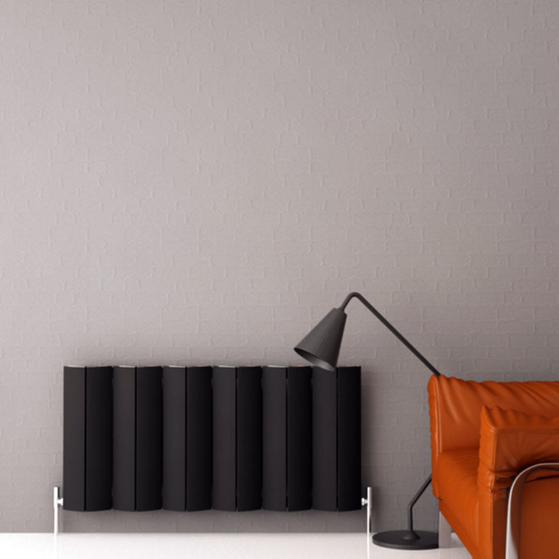 Carisa Nixie Horizontaler Aluminium-Heizkörper, modernes Design, Schwarz