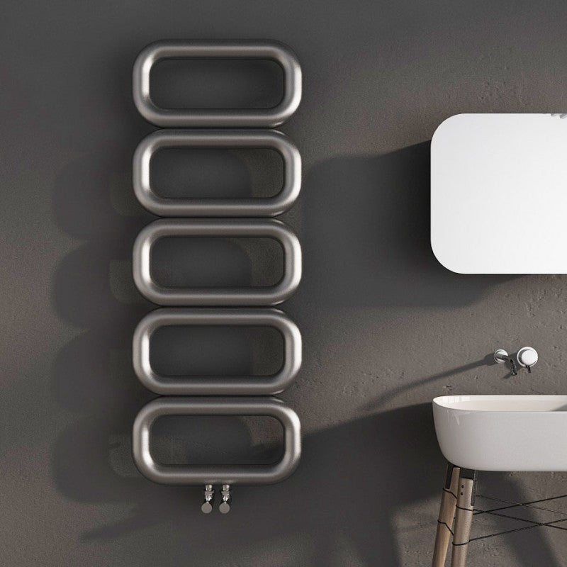 Carisa Talent Handtuchwärmer aus Edelstahl, modernes Design, satiniert