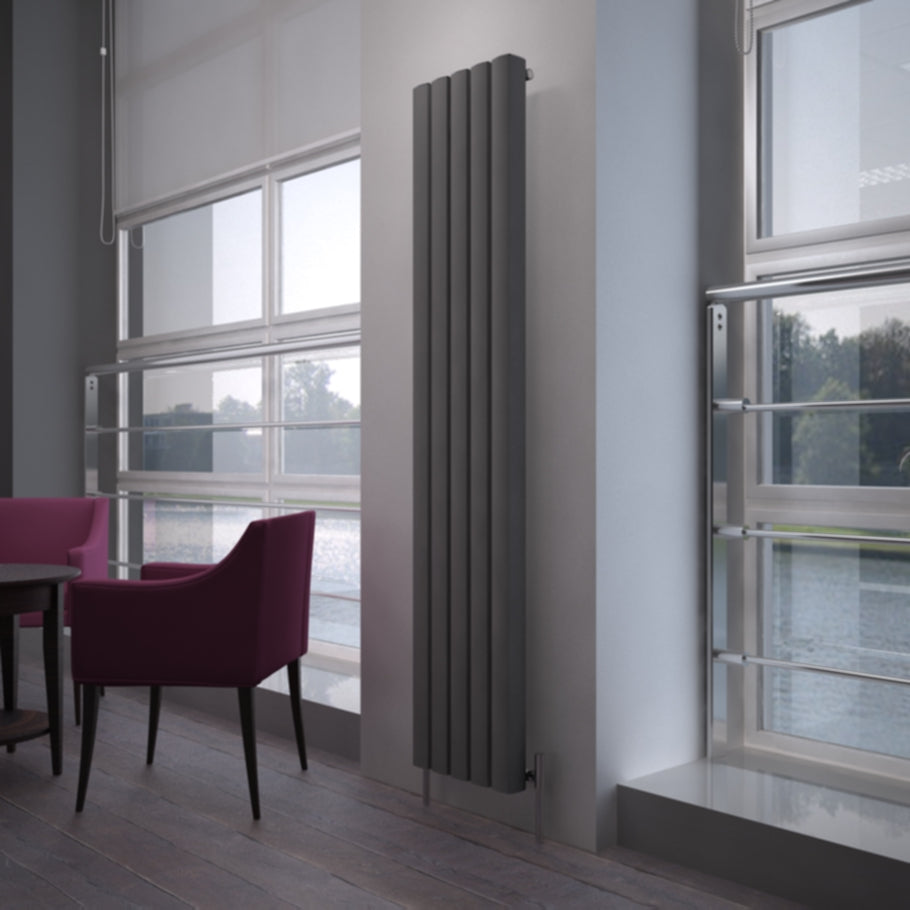 Carisa Vesta Vertikaler Aluminium-Heizkörper, modernes Design, dunkelgrau