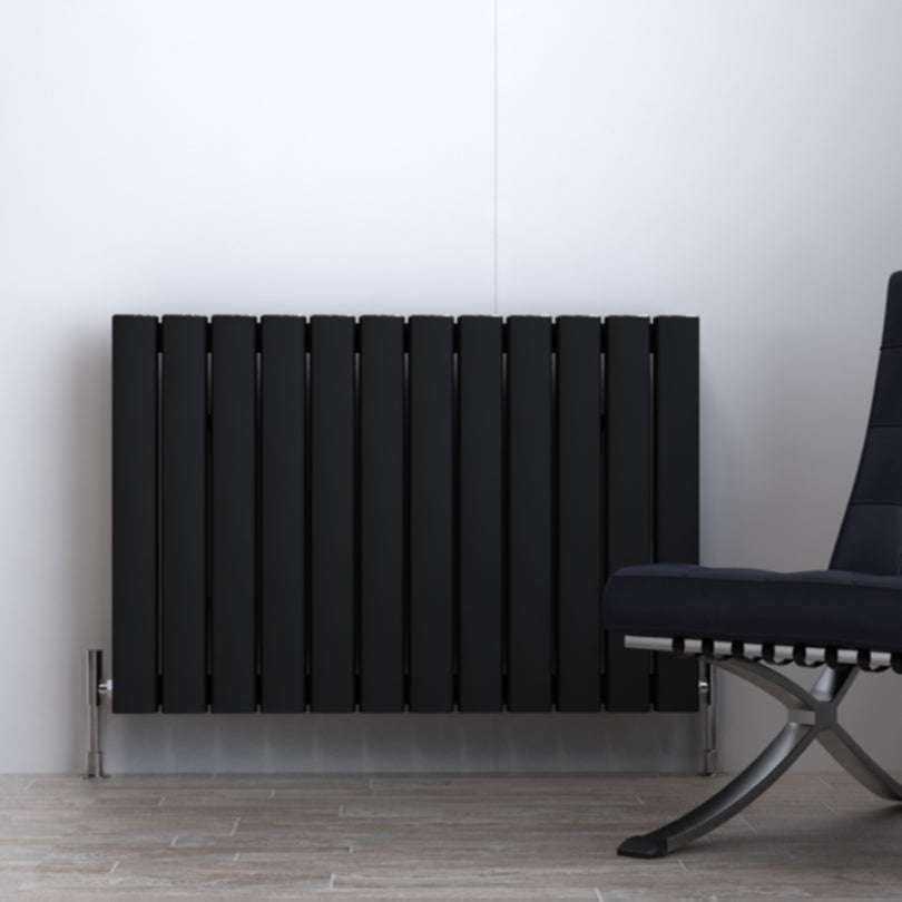 Carisa Vesta Horizontaler Aluminium-Heizkörper, modernes Design, Schwarz