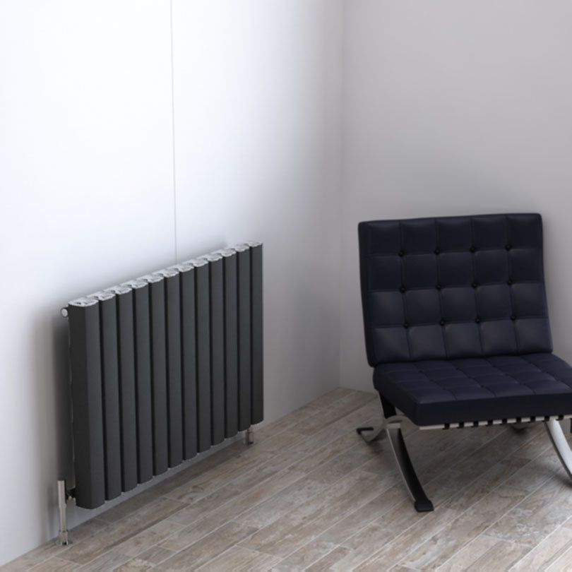 Carisa Vesta Horizontaler Aluminium-Heizkörper, modernes Design, dunkelgrau