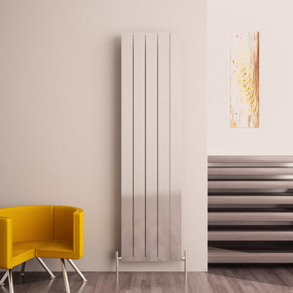 Carisa Monza Vertikaler Aluminium-Heizkörper, modernes Design, poliert, eloxiert 