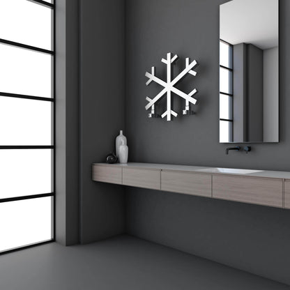 Carisa Schneeflocken-Handtuchwärmer aus Edelstahl, modernes Design, hochglanzpoliert 