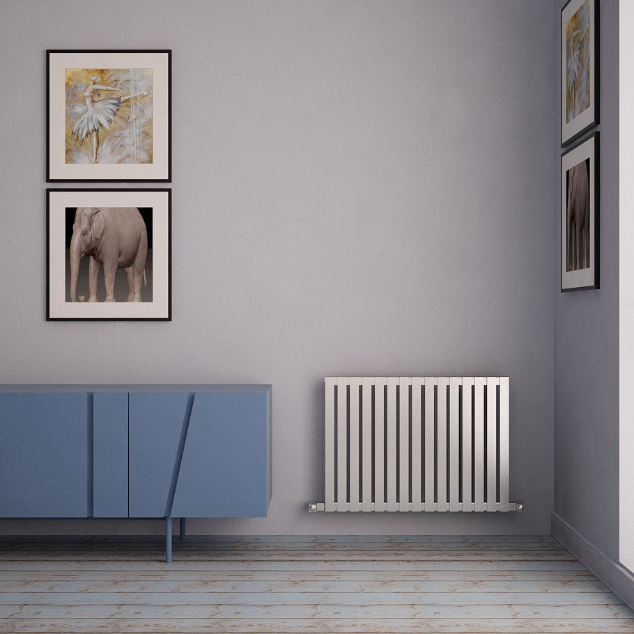 Carisa Sarp Heizkörper aus Edelstahl, horizontal, modernes Design, seidenmatt poliert 