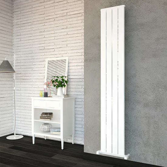 Carisa Elite Vertikaler Aluminium-Heizkörper, modernes Design, glänzendes Weiß 